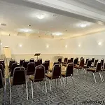 Howard Johnson By Wyndham Lindsay 