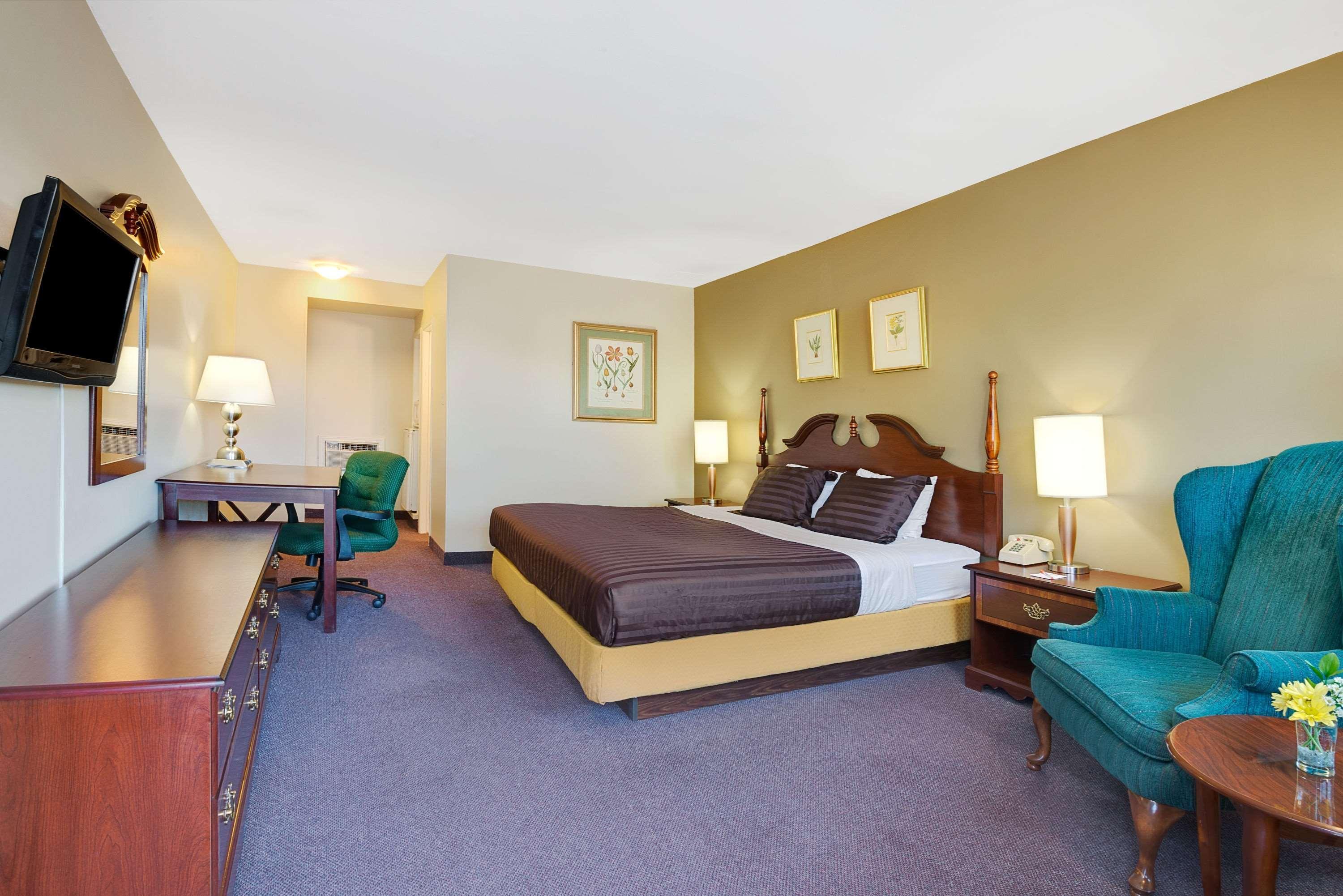 Howard Johnson By Wyndham 2*