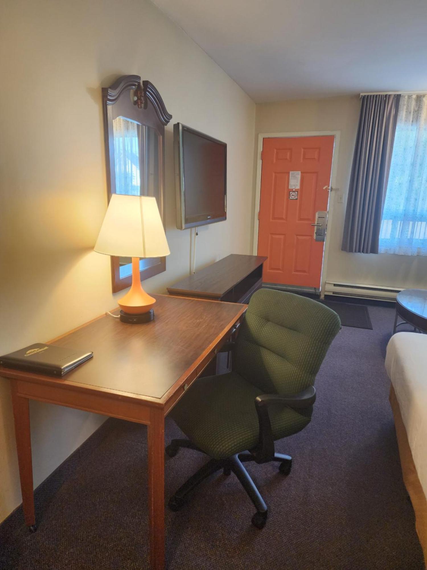 Howard Johnson By Wyndham Hotel 2*