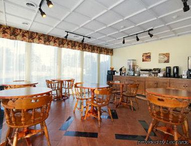 Hotel Howard Johnson By Wyndham Lindsay