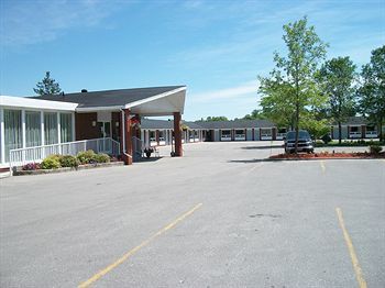 Howard Johnson By Wyndham