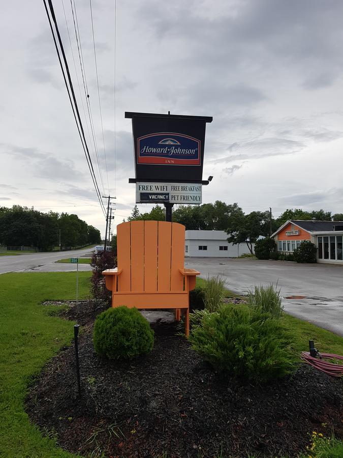 Howard Johnson By Wyndham Hotel Lindsay